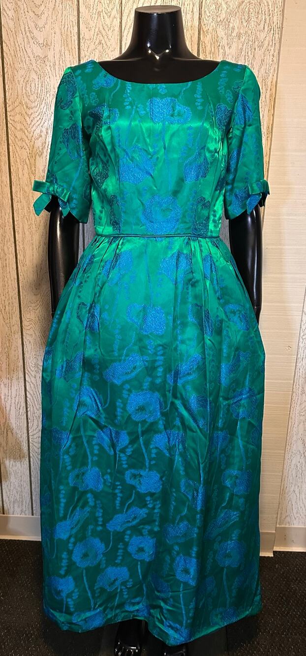 Vintage 1950s/60s Green Iridescent Brocade Dress w/Floral Poppy Motif GORGEOUS